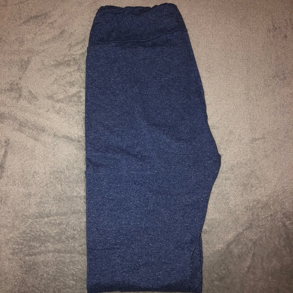 Heathered blue lularoe leggings!